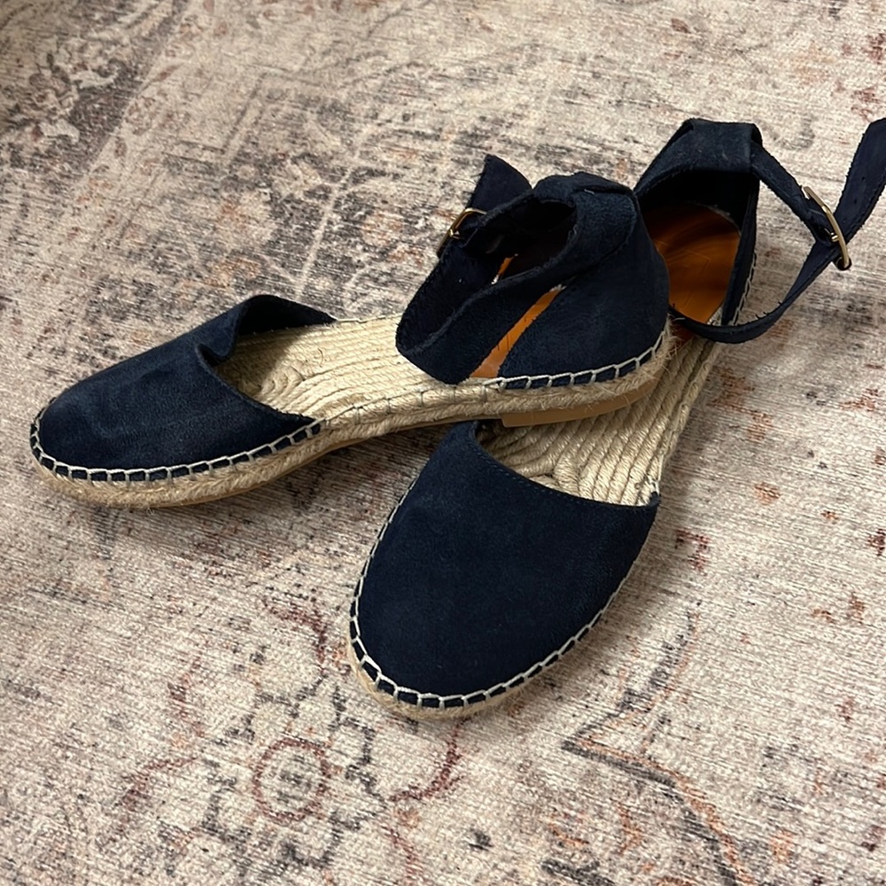 GAP sandal